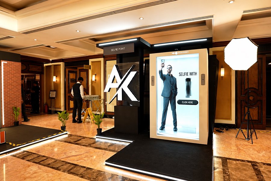 Hologram and 3D Display Technology